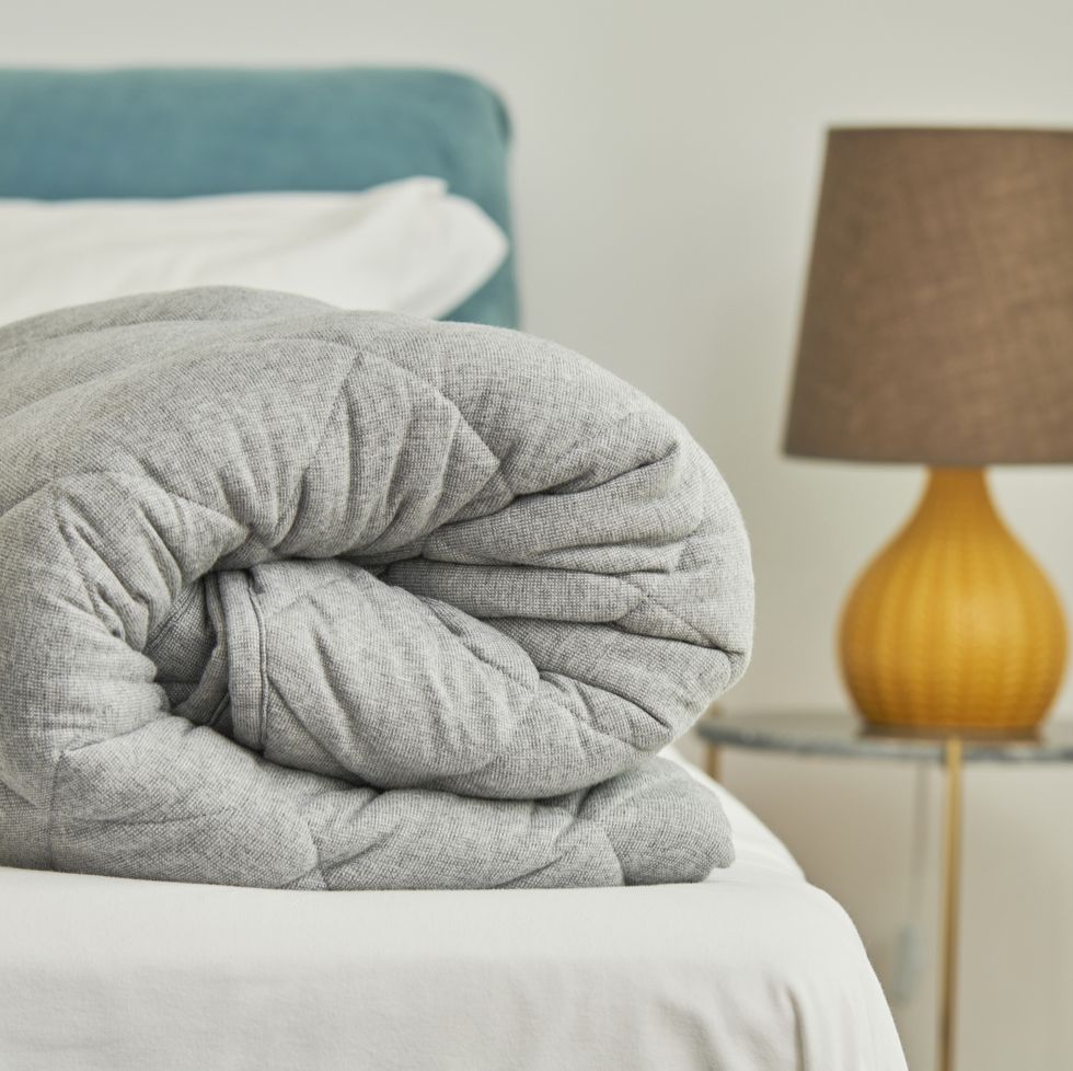 Women's Health - mantas de peso, ¿la cura definitiva contra el insomnio?